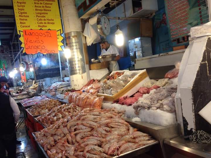 Mercado San Juan Pugibet - Pescadería LU-PEZ